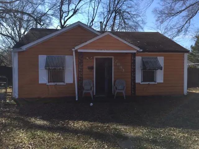 2883 Barron Ave &ndash; before