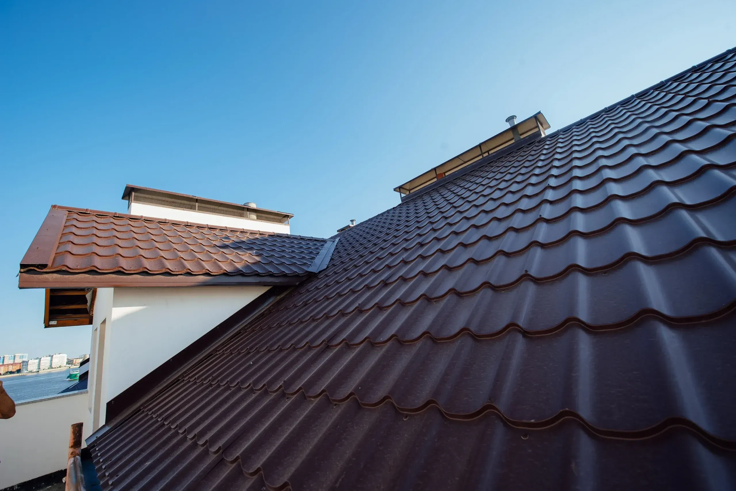Roofing Solutions: Top Materials for Wet Climates
